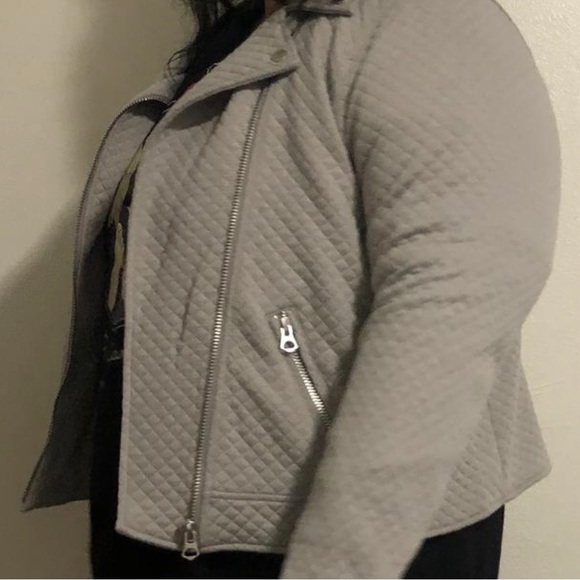 Torrid Plus Size Pebble Grey Quilted Zip Up Moto Jacket - Picture 3 of 3